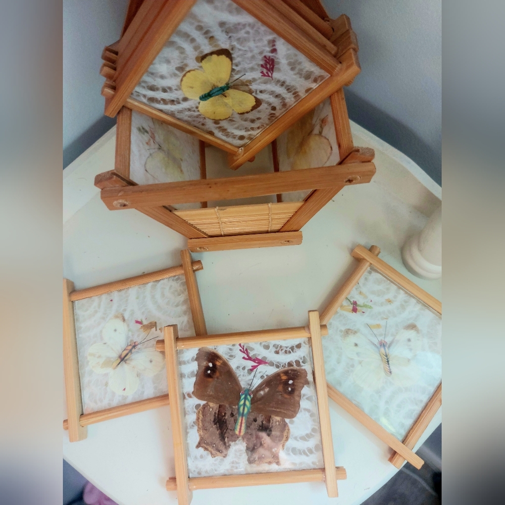 🦋 Vintage butterfly bamboo coaster set - Picture 6 of 8